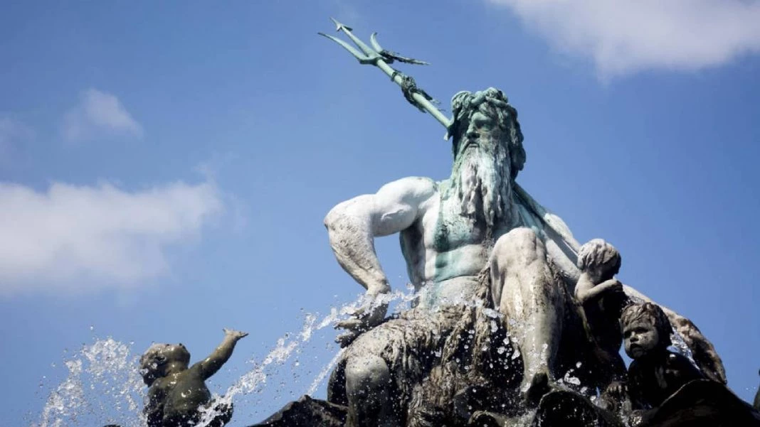 Τι συμβόλιζαν το δίκρανο του Άδη και η τρίαινα του Ποσειδώνα